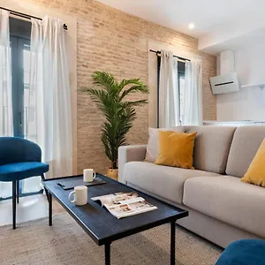 https://magno-apartments-feria-132.es-andalucia.com